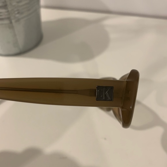 Calvin Klein Sunglasses - Picture 4 of 9